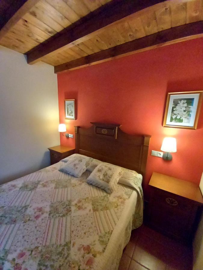 Coviellador Cangas de Onís Hostal Exterior foto