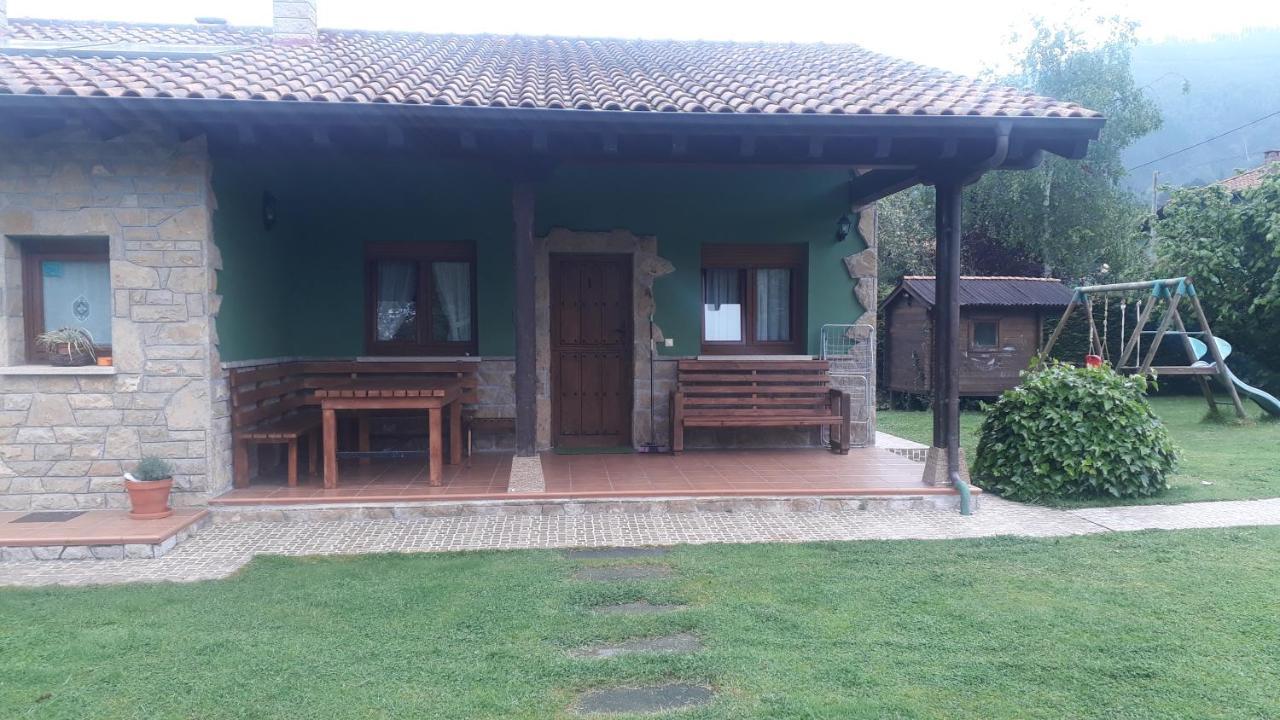 Coviellador Cangas de Onís Hostal Exterior foto