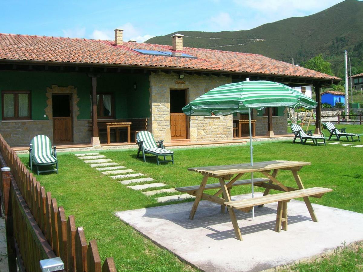 Coviellador Cangas de Onís Hostal Exterior foto