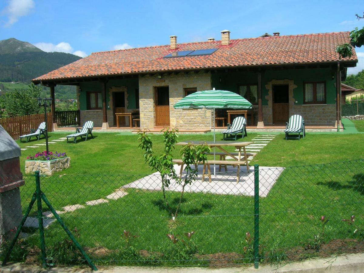 Coviellador Cangas de Onís Hostal Exterior foto